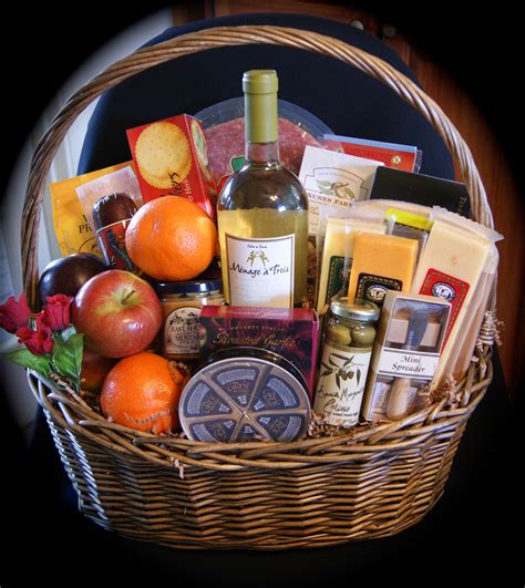 Gourmet Gift Baskets .